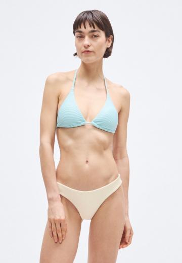 Треугольное бикини