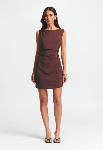 Короткое платье