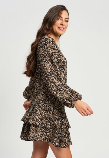 Короткое платье