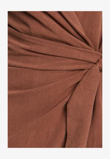 Короткое платье