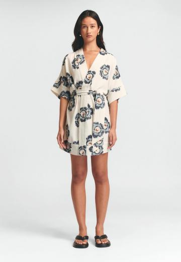 Короткое платье