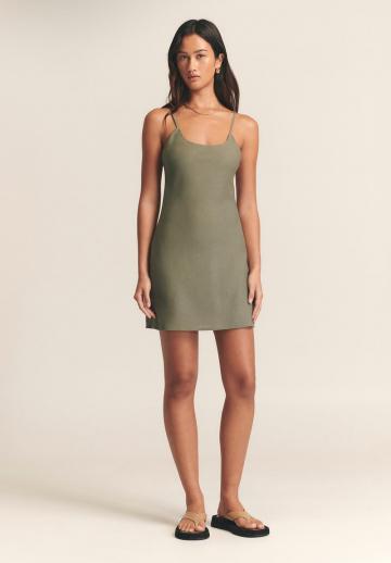 Короткое платье