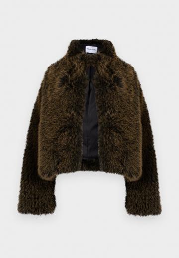 Зимняя куртка