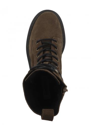 Ботинки на шнуровке