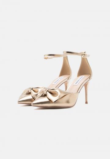 Туфли на высоком каблуке