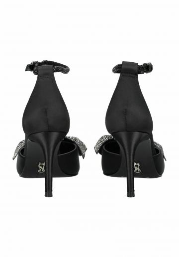 Туфли на высоком каблуке