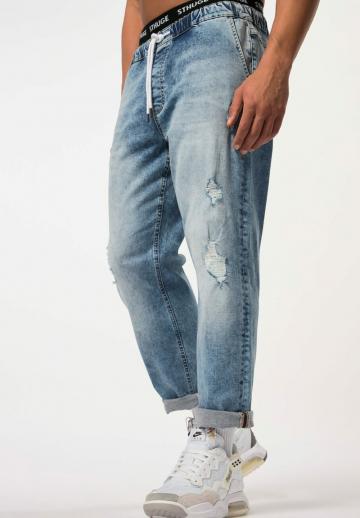 Прямые джинсы