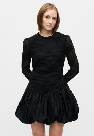 Короткое платье