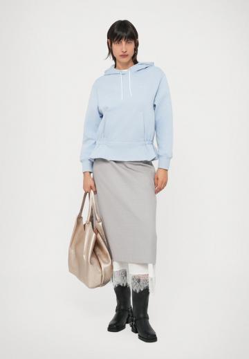 Пуловер с капюшоном