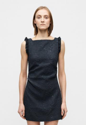 Короткое платье