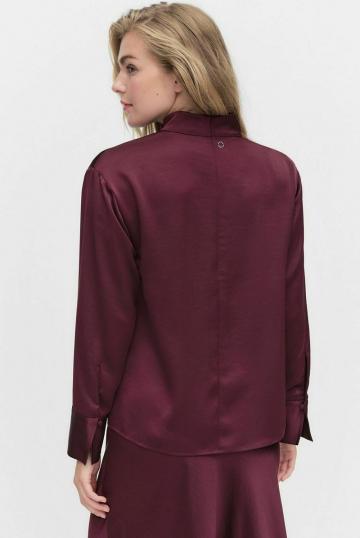 Атласная блузка