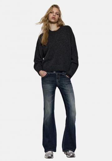 Клешеные брюки