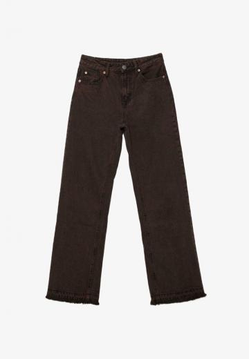 Прямые джинсы