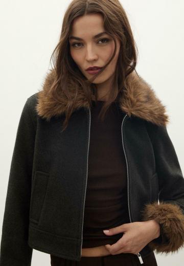 Короткая куртка