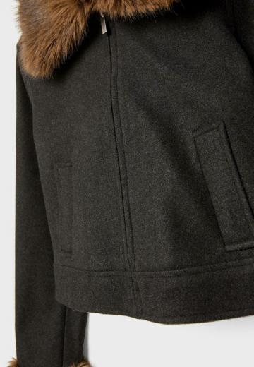 Короткая куртка