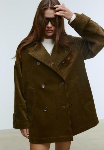 Короткое пальто