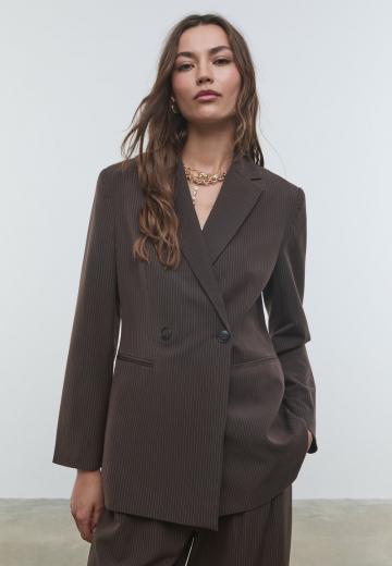 Короткое пальто