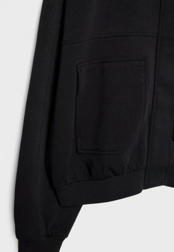 Куртка с накладнымит карманами