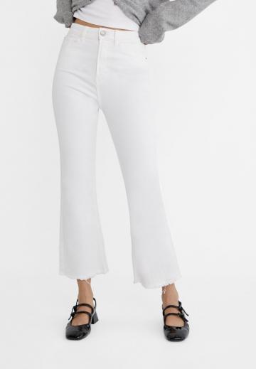 Короткие джинсы