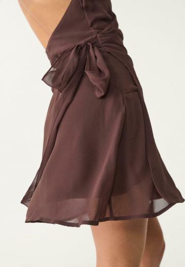 Короткое платье