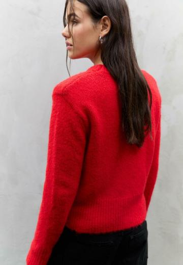 Пуловер в полоску