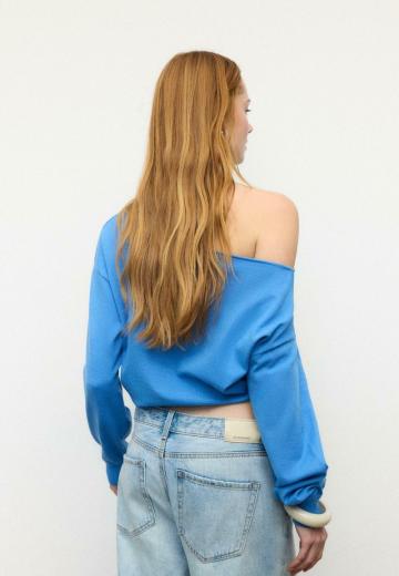 Пуловер в полоску