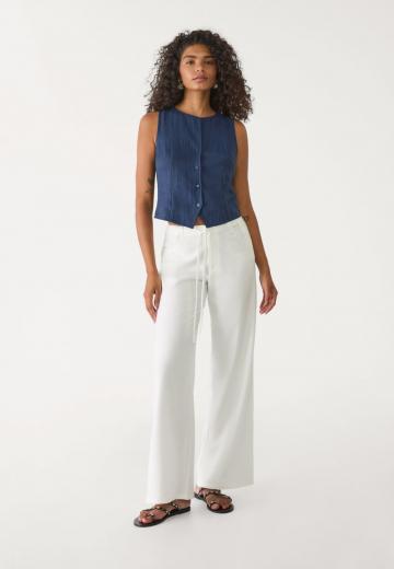 Джинсовая жилетка