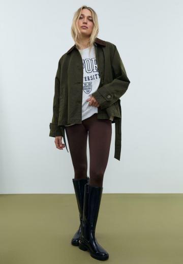 Куртка с накладнымит карманами