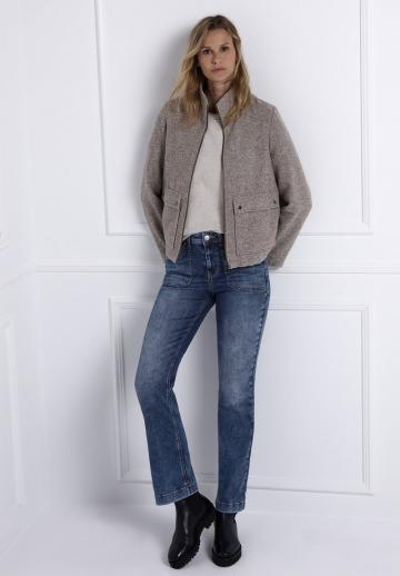 Клешеные брюки