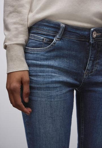 Джинсы