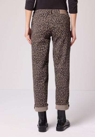 Короткие джинсы