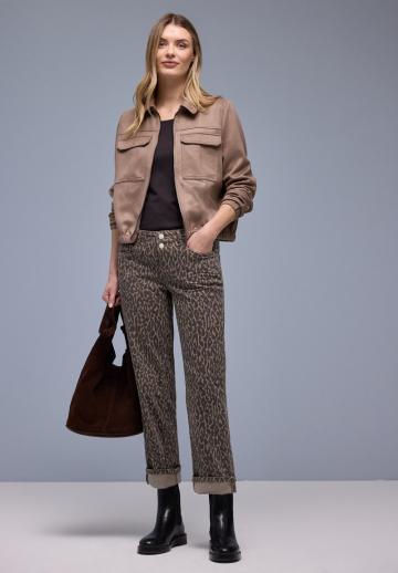 Короткие джинсы