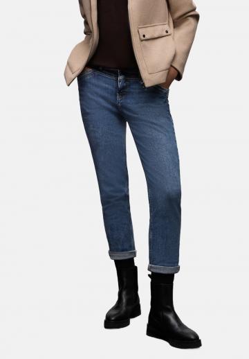 Короткие джинсы