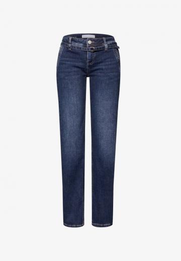 Прямые джинсы
