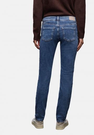 Прямые джинсы