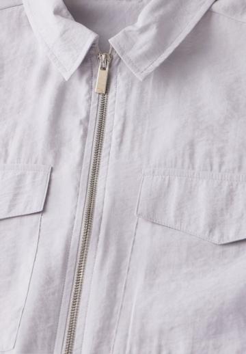 Куртка с накладнымит карманами