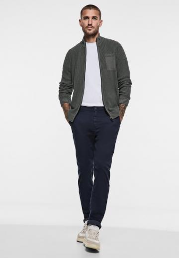 Вязаная кофта