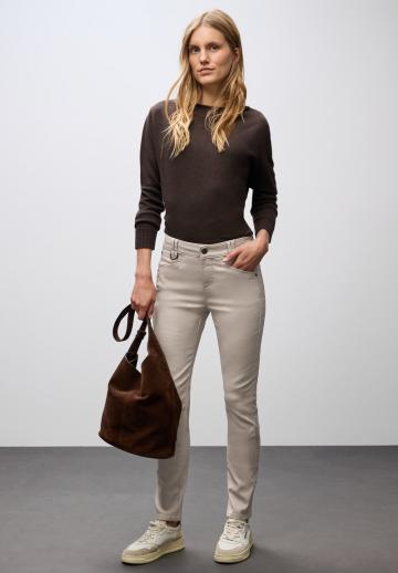 Узкие брюки