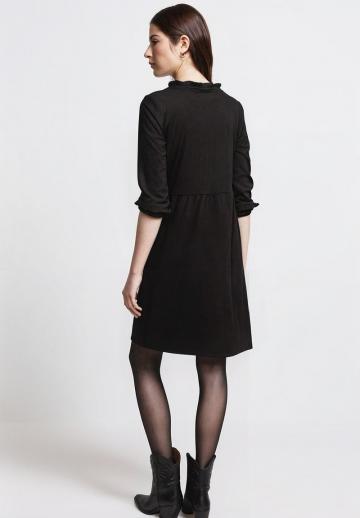 Короткое платье