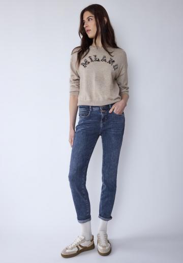 Короткие джинсы