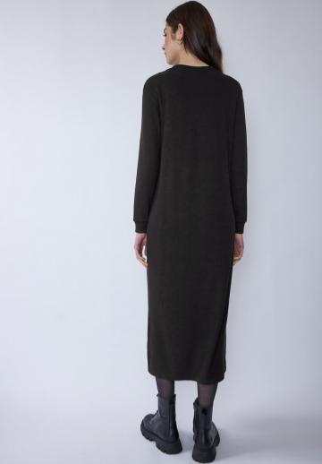 Вязаное платье