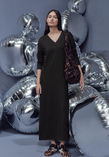 Вязаное платье