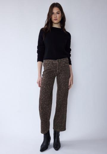 Короткие джинсы