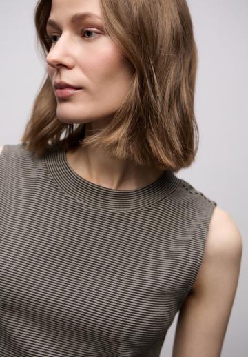 Длинный топ