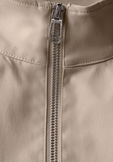 Блейзер с накладными карманами