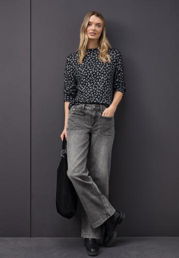 Прямые джинсы