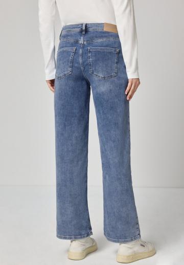 Джинсы