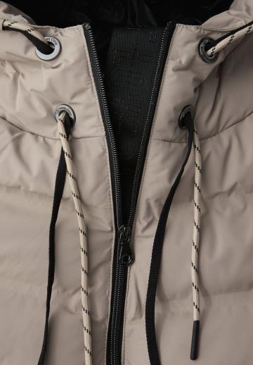 Зимняя куртка