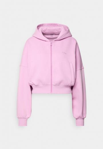 Спортивная толстовка