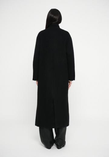 Шерстяное пальто